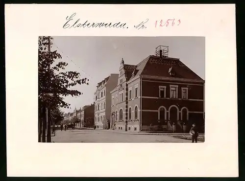 Fotografie Brück & Sohn Meissen, Ansicht Elsterwerda, Blick in die Elsterstrasse mit dem Postamt
