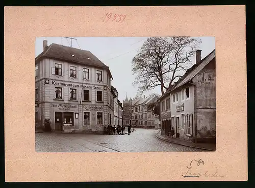 Fotografie Brück & Sohn Meissen, Ansicht Döbeln, Dresdner Strasse, Restauant zum weissen Kreuz, Sattlerei, Wurstgeschäft