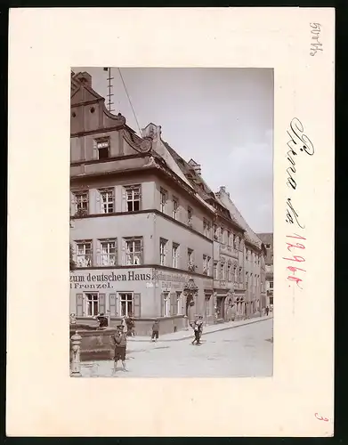 Fotografie Brück & Sohn Meissen, Ansicht Pirna / Elbe, Niedere Burgstrasse mit Hotel zum deutschen Haus, Knaben