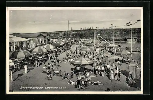 AK Leopoldshall, Strandbad mit Besuchern