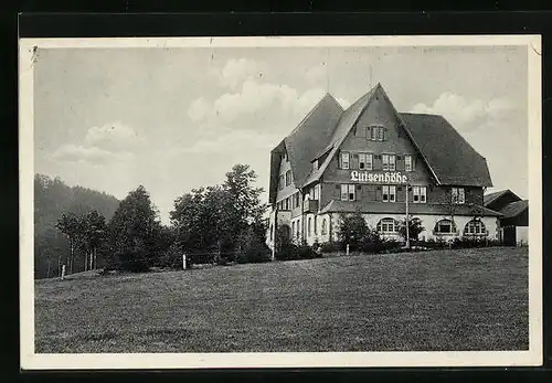 AK Freiburg i. Br., Erholungsheim Luisenhöhe mit Wiese