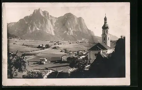 AK Kastelruth, Panorama mit Kirche