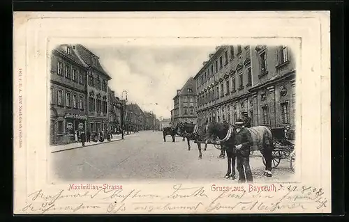 AK Bayreuth, Maximilian-Strasse mit Droschken