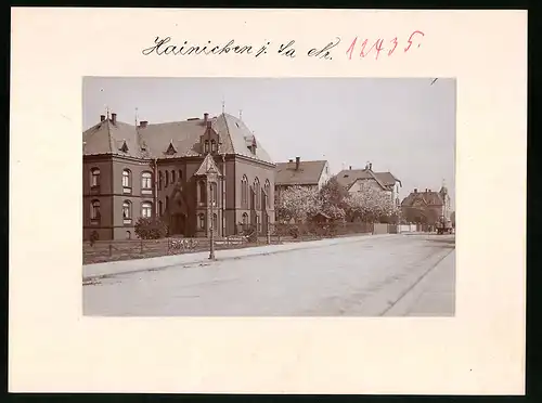Fotografie Brück & Sohn Meissen, Ansicht Hainichen i. Sa., Blick in die Wettinstrasse mit Backsteingebäude