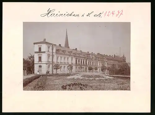 Fotografie Brück & Sohn Meissen, Ansicht Hainichen i. Sa., Partie am am Bahnhof mit dem Bahnhof-Hotel