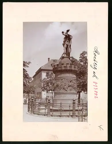 Fotografie Brück & Sohn Meissen, Ansicht Rochlitz, Blick auf das Kriegerdenkmal