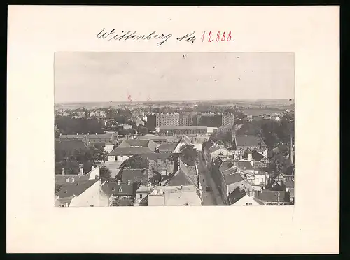 Fotografie Brück & Sohn Meissen, Ansicht Wittenberg / Elbe, Blick über die Dächer der Stadt zum Rathaus