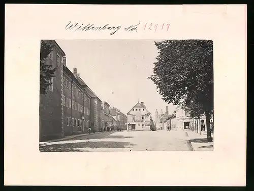 Fotografie Brück & Sohn Meissen, Ansicht Wittenberg / Elbe, Blick in die Augusteum und Collegienstrasse, Hotel Klosterhof