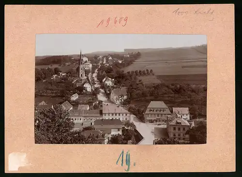 Fotografie Brück & Sohn Meissen, Ansicht Bad Berggiesshübel, Blick auf den Ort mit Strassenpartie