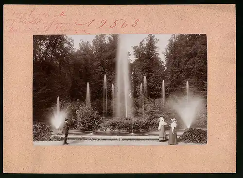 Fotografie Brück & Sohn Meissen, Ansicht Lichtenwalde, Partie an den Wasserkünsten im gräflichen Park