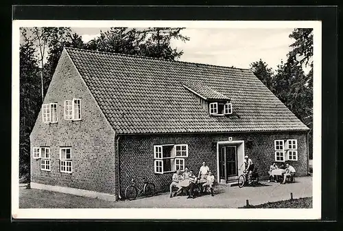 AK Böhmsholz bei Lüneburg, Jugendliche vor dem Gasthof und Jugendheim Waldhof