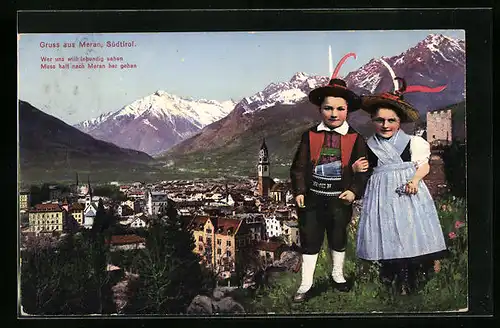 AK Meran, Ortsansicht mit Mädchen und Junge in Tracht