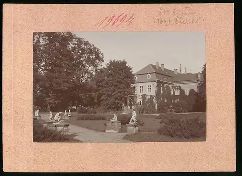 Fotografie Brück & Sohn Meissen, Ansicht Pulsnitz i. Sa., Partie im Schlosspark mit Blick zum Schloss