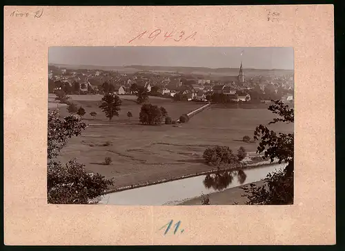 Fotografie Brück & Sohn Meissen, Ansicht Frankenberg i. Sa., Panoramaansicht des Ortes mit der Kirche