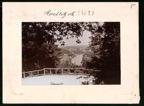 Fotografie Brück & Sohn Meissen, Ansicht Rochlitz i. Sa., Blick von der Bastei auf die Stadt
