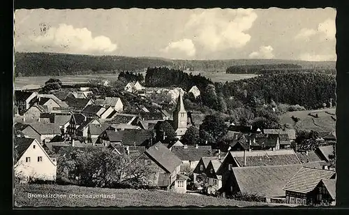 AK Bromskirchen i. Hochsauerland, Totalansicht mit Kirche