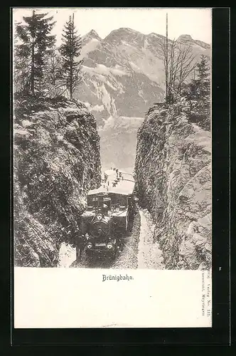 AK Brünigbahn mit Gebirgspanorama