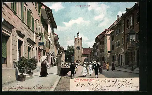 AK Diessenhofen, Hautpstrasse mit Geschäften und Tor