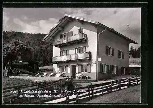 AK St. Michael, Gasthaus St. Michael mit Liegestühlen