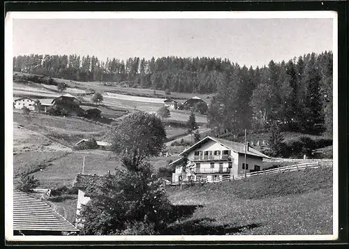 AK St. Valentin, Pension Heinrich Tröbinger mit Hügeln und Feldern