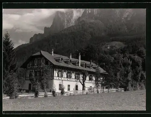 AK St. Konstantin, Hotel Pensione Miramonti mit Bergpanorama