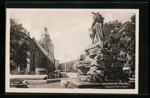 AK Landsberg /Warthe, Ortspartie am Pauckschbrunnen