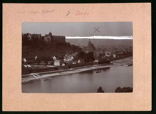 Fotografie Brück & Sohn Meissen, Ansicht Pirna / Elbe, Blick über die Elbe auf die Stadt und Schloss Sonnenstein