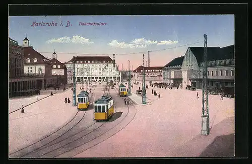 AK Karlsruhe i. B., Bahnhofsplatz mit Strassenbahnen