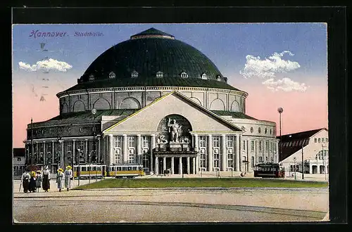 AK Hannover, Stadthalle mit Strassenbahnen