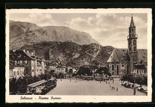 AK Bolzano, Piazza Duomo, Strassenbahn