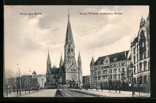 AK Berlin, Kaiser Wilhelm-Gedächtnis-Kirche mit Strasse