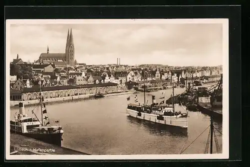 AK Lübeck, Hafenpartie mit Dampfern