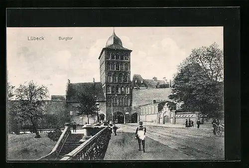 AK Lübeck, Blick zum Burgtor