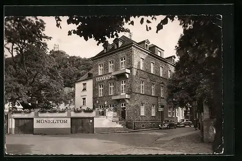 AK Traben-Trarbach, Hotel Moseltor mit Moselterrasse
