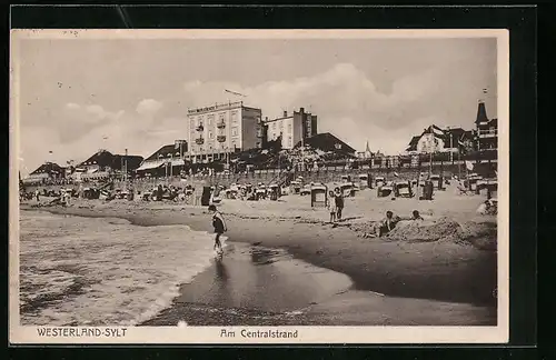 AK Westerland /Sylt, Am Centralstrand mit Besuchern