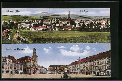 AK Löbau i. Sa., Totalansicht, Markt mit Rathaus