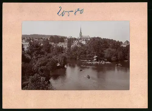Fotografie Brück & Sohn Meissen, Ansicht Bad Elster, Blick über den Teich nach dem Ort von der Villa Abbazia