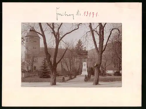 Fotografie Brück & Sohn Meissen, Ansicht Freiberg i. Sa., Blick auf den Schlossplatz und Clemens Winkler-Denkmal