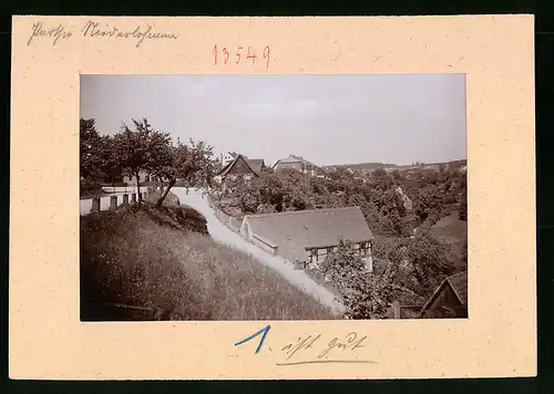 Fotografie Brück & Sohn Meissen, Ansicht Niederlohmen, Blick auf den Ort mit Wohnhäusern