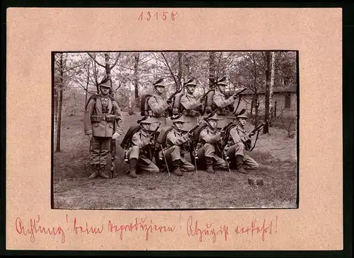 Fotografie Brück & Sohn Meissen, Ansicht unbekannter Ort, Königlich Sächsisches Schützen-Regiment Nr. 108, Uniform