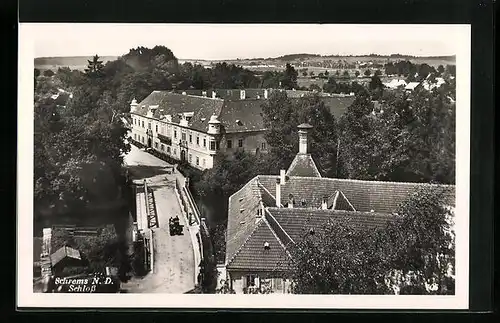 AK Schrems, Schloss und Strasse aus der Vogelschau