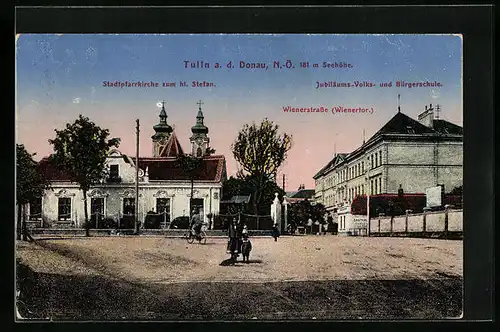 AK Tulln /Donau, Partie mit Kirche, Schule und Wienerstrasse (Wienerthor)