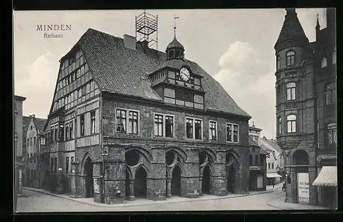 AK Minden i. W., vor dem historischen Rathaus