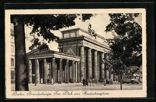 AK Berlin, Brandenburger Tor, Blick vom Hindenburgplatz