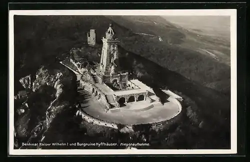 AK Kyffhäuser, Fliegeraufnahme vom Denkmal Kaiser Wilhelm I. und Burgruine