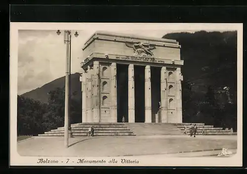 AK Bolzano, Monumento alla Vittoria