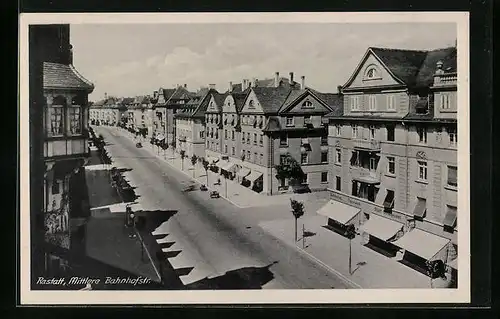 AK Rastatt, Mittlere Bahnhofstrasse mit Geschäften