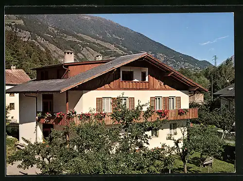 AK Mals - Laatsch, Bauernhof Haus Erhard