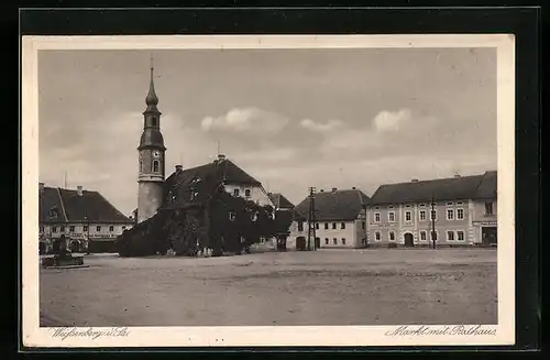 AK Weissenberg in Sa., Marktplatz mit dem Rathaus