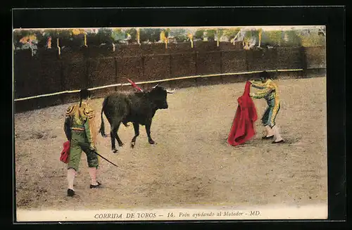 AK Corrida de Toros: Peon ayudando al Matador, Stierkampf